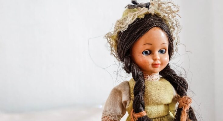 doll collection stand